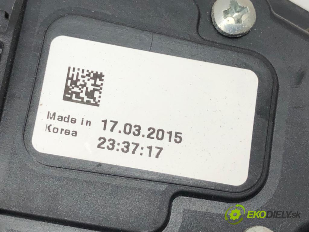 KIA CEED Kombi 2015 94 kW 1.6 CRDi 128 1582 Potenciometer plynu 32700-3XXXX (Potenciometer plynového pedálu)