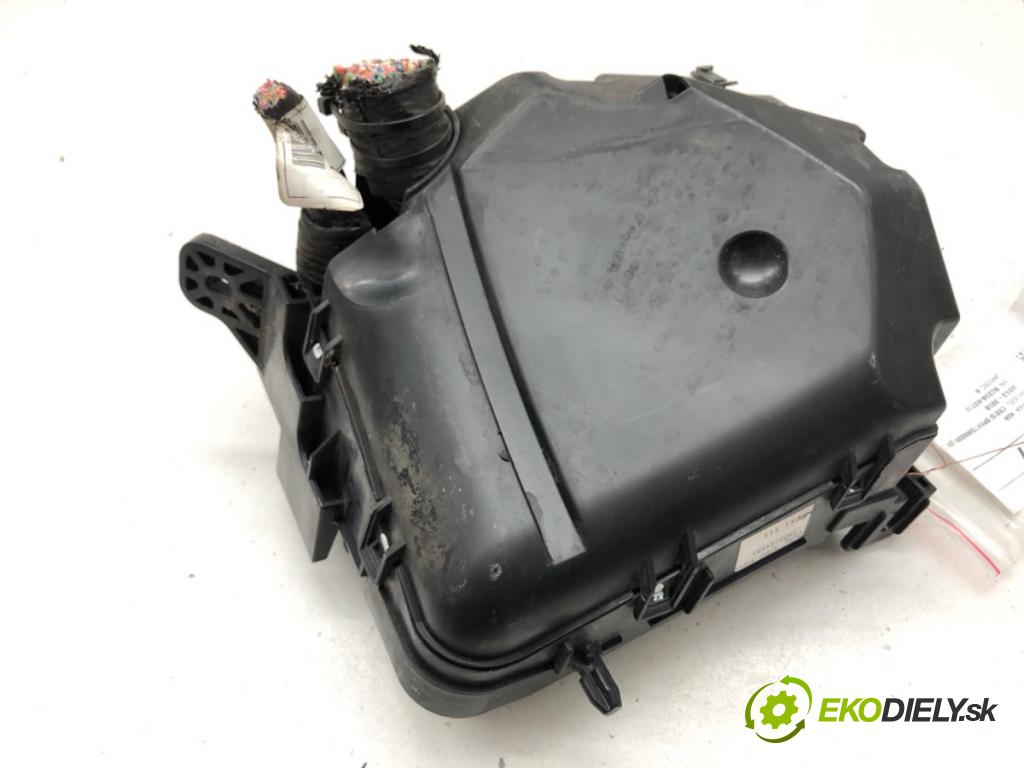 KIA CEED Kombi 2015 94 kW 1.6 CRDi 128 1582 Skrinka poistková 91216-A2325 (Poistková skrinka)