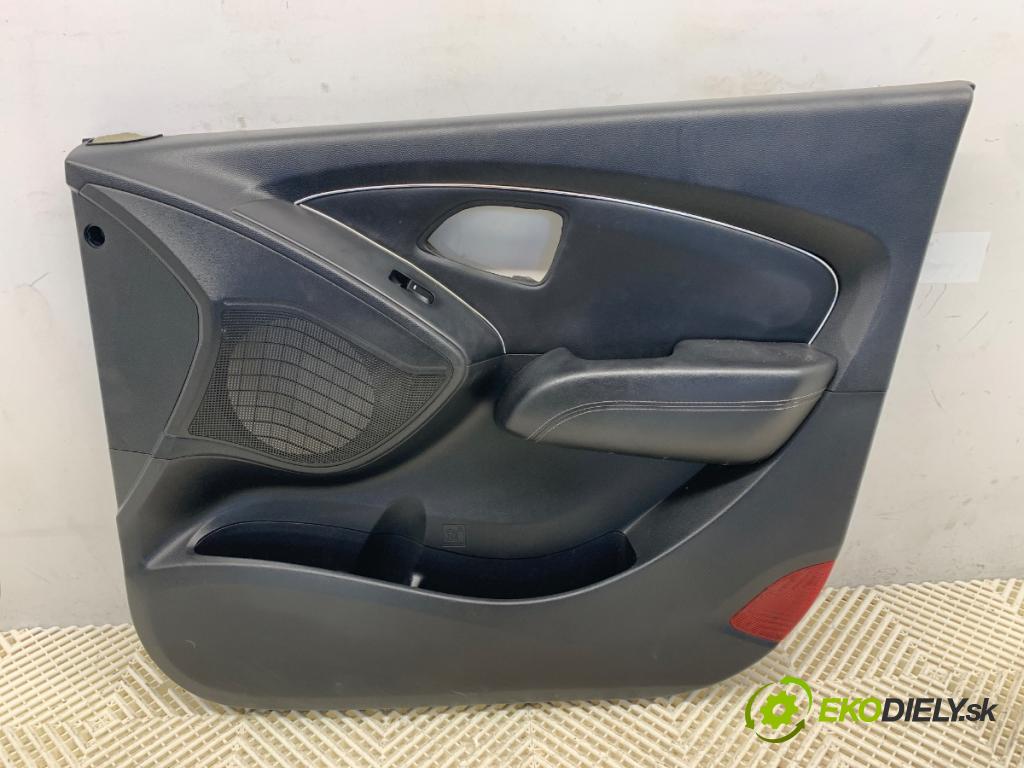 HYUNDAI ix35 SUV 2011 85 kW 1.7 CRDi 1685 čalúnenie Dvere pravy predný 