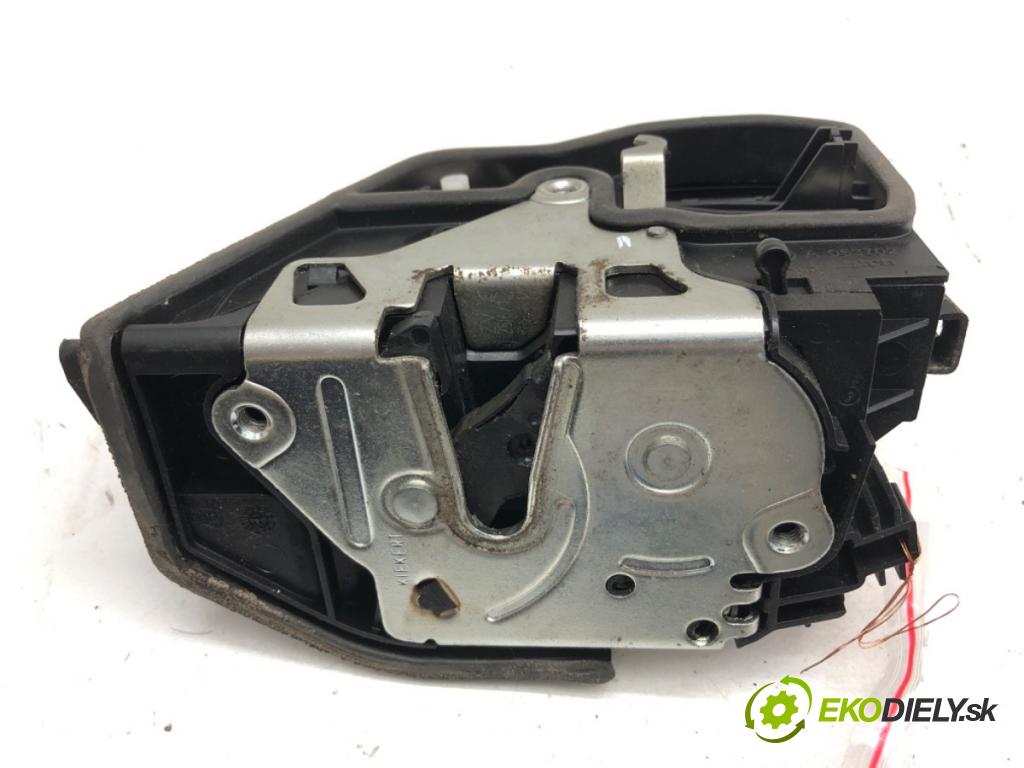 BMW F34 liftback 2016 190 kW 330 d 2993 zámok dveře levý zadní část 7229459