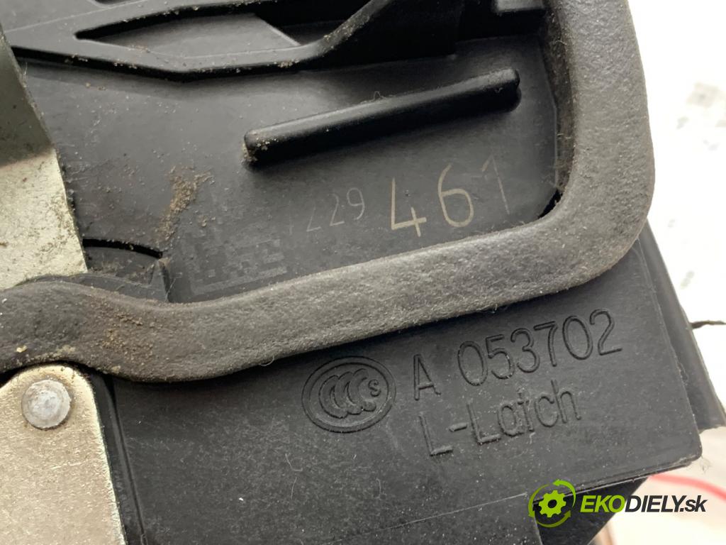 BMW F34 liftback 2016 190 kW 330 d 2993 zámok dveře levý přední část 7229461