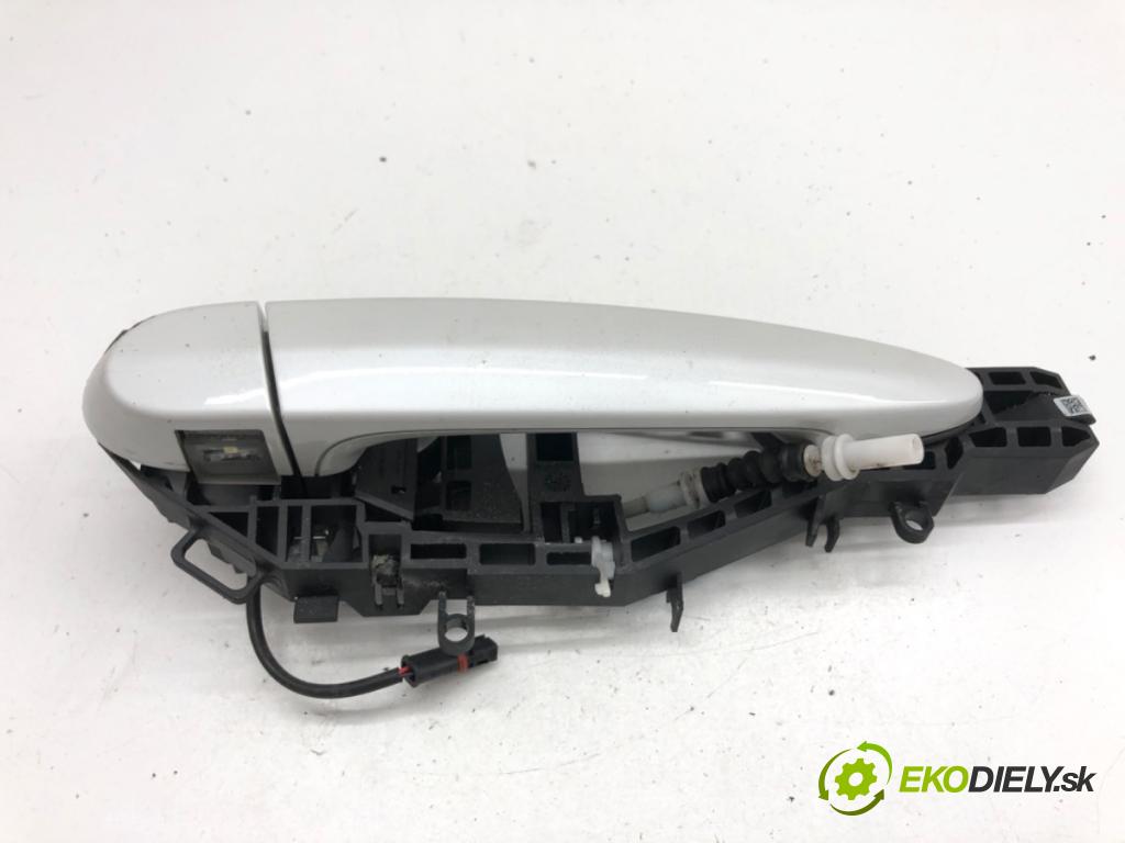 BMW F34 liftback 2016 190 kW 330 d 2993 klika vnejší pravý přední část X4738054603