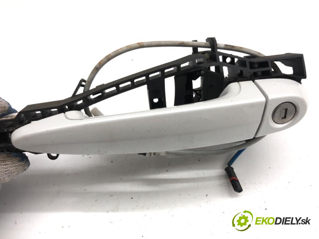 BMW F34 liftback 2016 190 kW 330 d 2993 klika vnejší levý přední část X1738054903