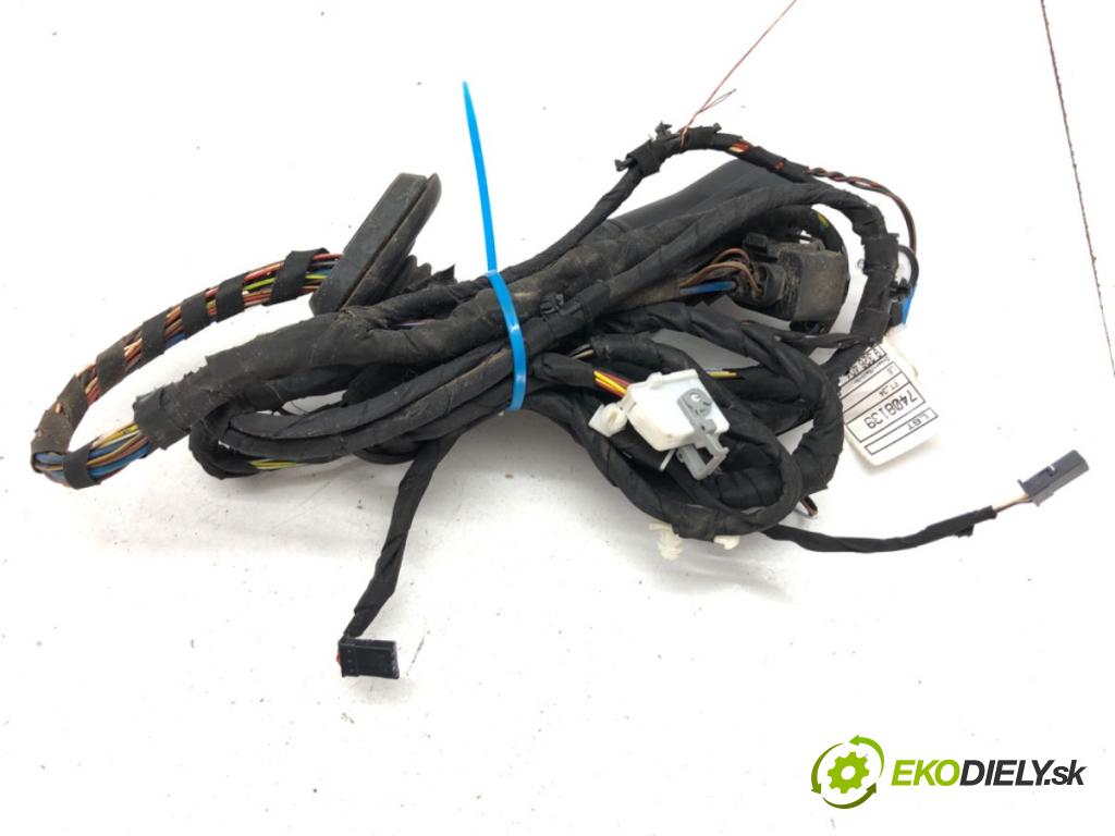 BMW F34 liftback 2016 190 kW 330 d 2993 Káblovačka Dvere predný ľavy 9326404