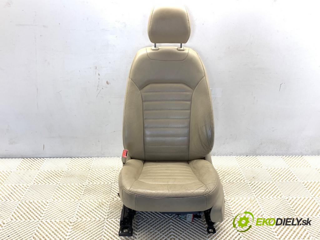 FORD MONDEO MK5 sedan 2013 133 kW 1.6 1596 sedadla sedačky sedadlo boční