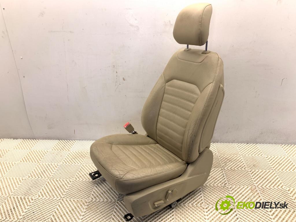FORD MONDEO MK5 sedan 2013 133 kW 1.6 1596 sedadla sedačky sedadlo boční