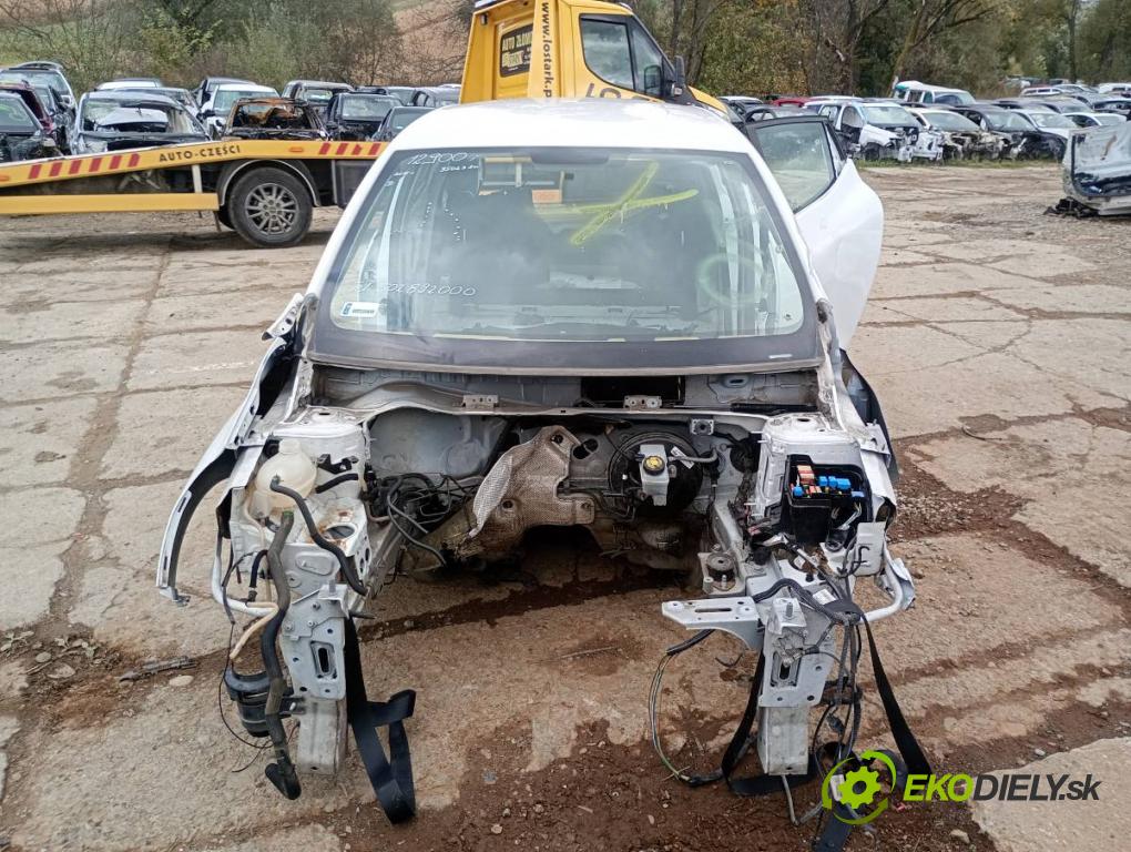 RENAULT CLIO IV liftback 2015 66 kW 1.5 dCi 90 1461 KAROSERIA ČTVRŤÁK blatník práh střecha PODŁUŻNICA