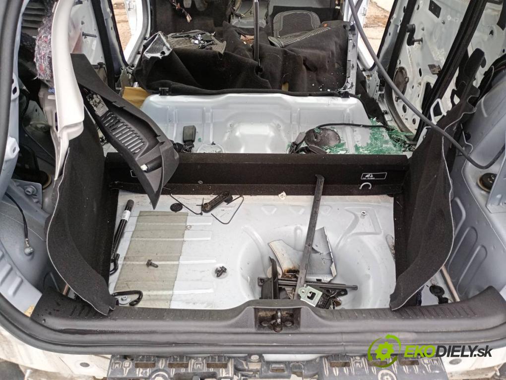 RENAULT CLIO IV liftback 2015 66 kW 1.5 dCi 90 1461 KAROSERIA ČTVRŤÁK blatník práh střecha PODŁUŻNICA