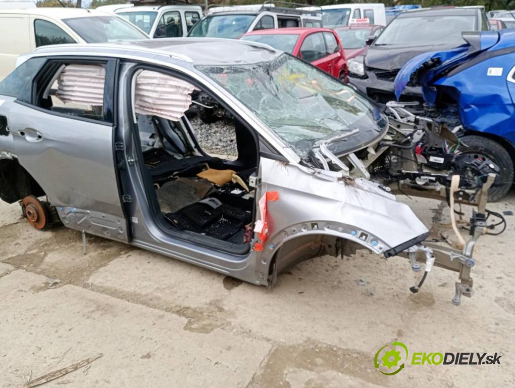 PEUGEOT 3008 SUV 2020 96 kW 1.2 THP/ PureTech 130 1199 karoséria ČTVRŤÁK: Blatník prah strecha PODŁUŻNICA