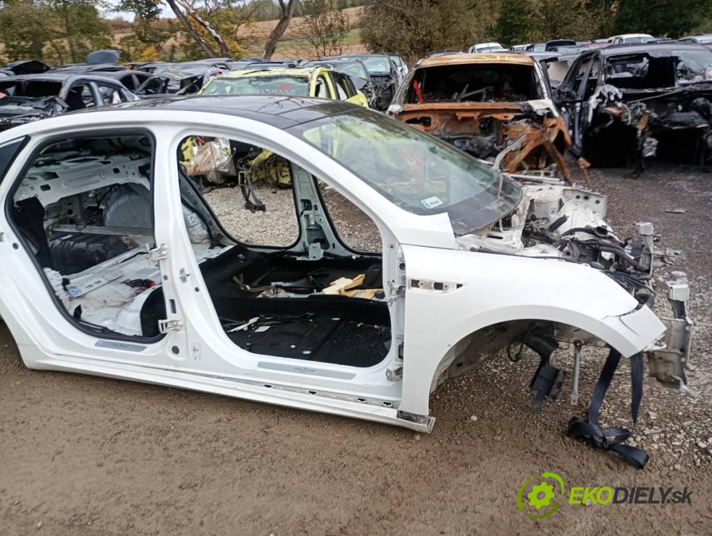 RENAULT TALISMAN sedan 2017 118 kW 1.6 dCi 160 1598 karoséria ČTVRŤÁK: Blatník prah strecha PODŁUŻNICA