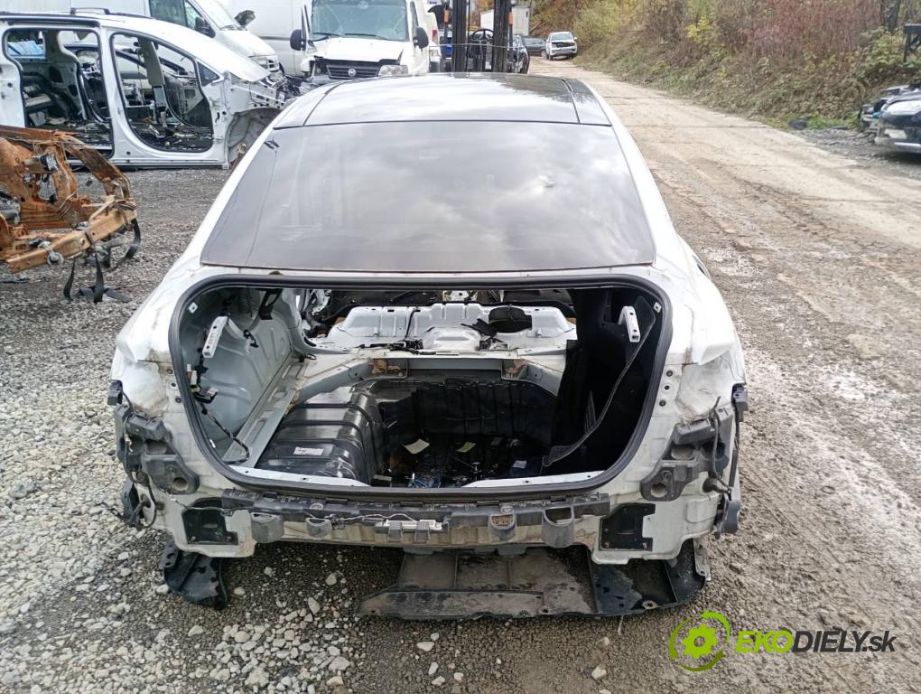 RENAULT TALISMAN sedan 2017 118 kW 1.6 dCi 160 1598 karoséria ČTVRŤÁK: Blatník prah strecha PODŁUŻNICA