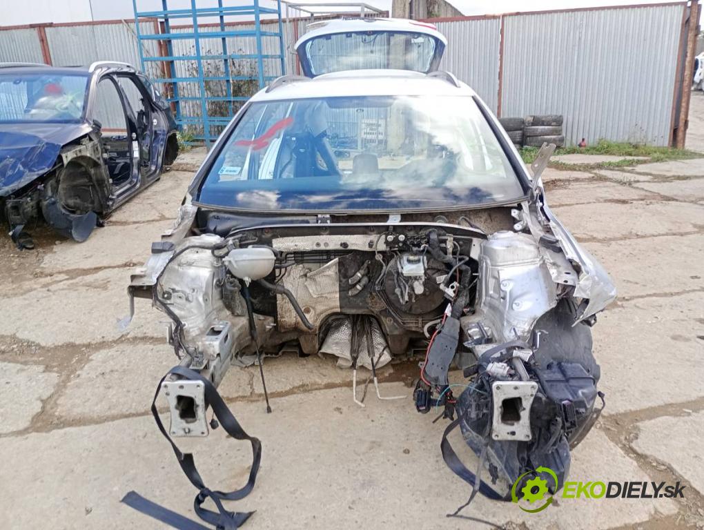 VW GOLF VII Kombi 2014 81 kW 1.6 TDI 1598 KAROSERIA ČTVRŤÁK blatník práh střecha PODŁUŻNICA