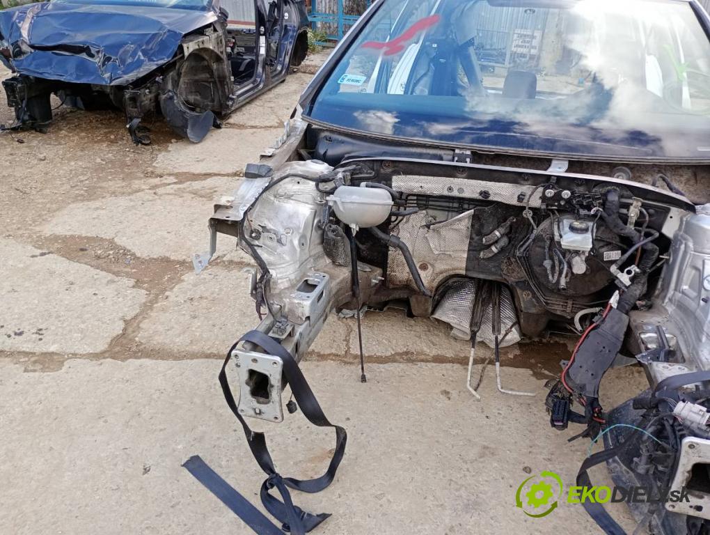 VW GOLF VII Kombi 2014 81 kW 1.6 TDI 1598 KAROSERIA ČTVRŤÁK blatník práh střecha PODŁUŻNICA