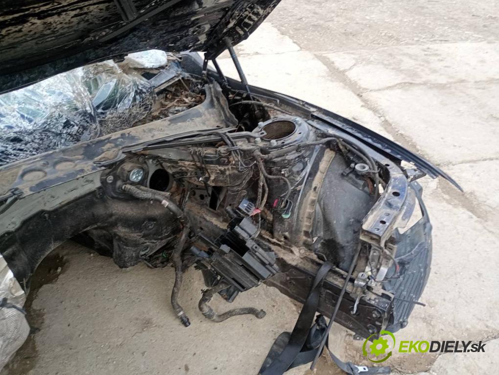 BMW F36 coupe 2020 135 kW 420 i xDrive 1998 KAROSERIA ČTVRŤÁK blatník práh střecha PODŁUŻNICA