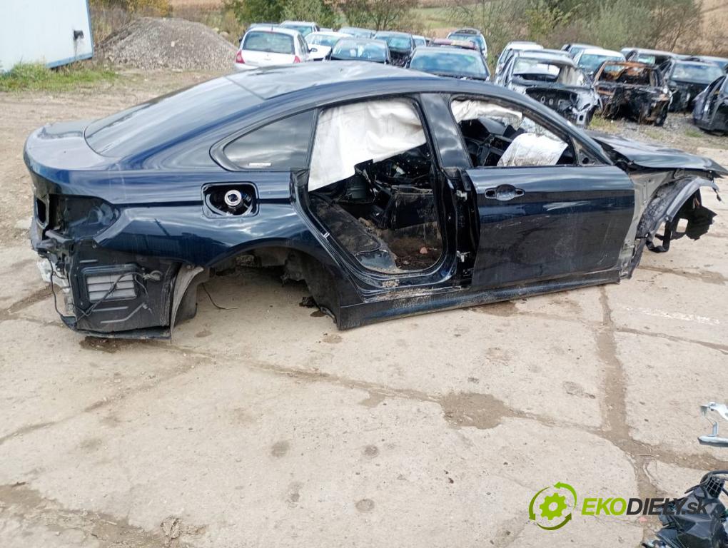BMW F36 coupe 2020 135 kW 420 i xDrive 1998 KAROSERIA ČTVRŤÁK blatník práh střecha PODŁUŻNICA