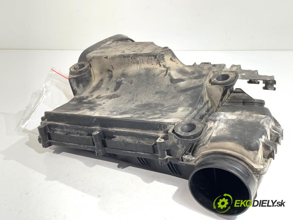 BMW F01 sedan 2010 240 kW 740 i, Li 2979 obal filtra vzduchu 7582311 (Kryt vzduchového filtru)