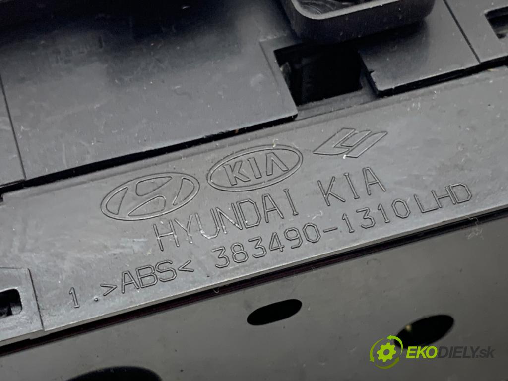 HYUNDAI ix35 SUV 2011 85 kW 1.7 CRDi 1685 Prepínač okien 93570-2Y0109P (Prepínacie páčky pod volantom)