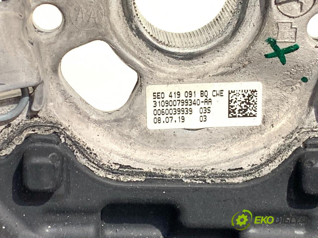 SKODA OCTAVIA III liftback 2019 85 kW 1.6 TDI 1598 volant 5E0419091BQ (Volant)