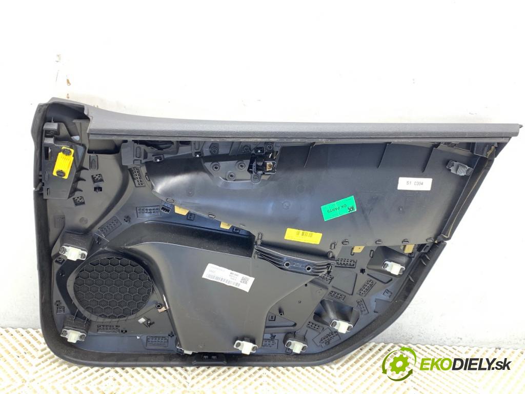 VOLVO V40 liftback 2012 84 kW D2 1560 ča dveře levý přední část