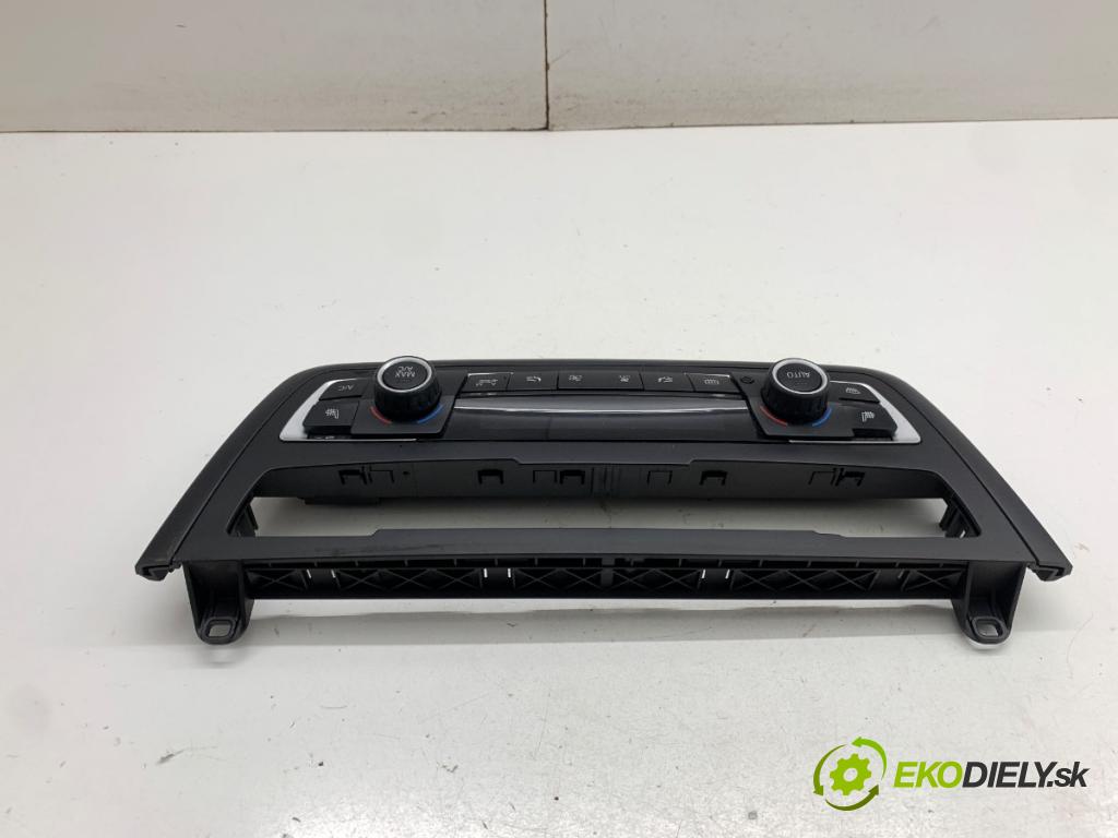 BMW F34 liftback 2016 190 kW 330 d 2993 Panel ovládania kúrenia  (Prepínacie páčky pod volantom)