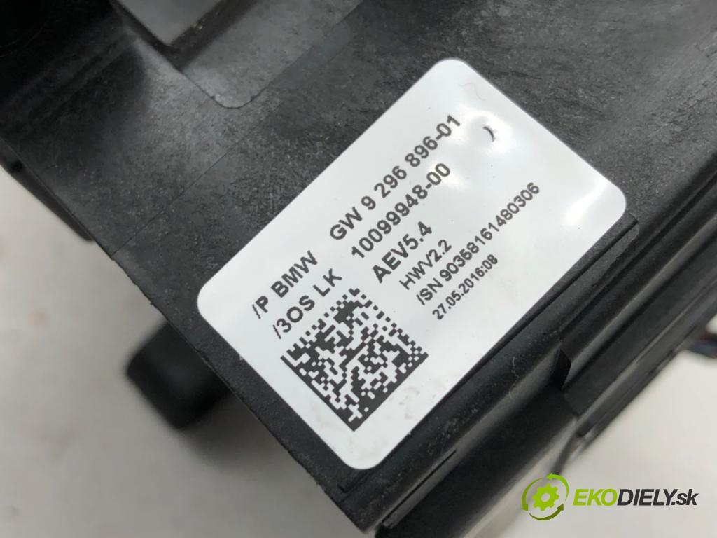BMW F34 liftback 2016 190 kW 330 d 2993 Kulisa 9296896 (Rýchlostná páka (kulisa))