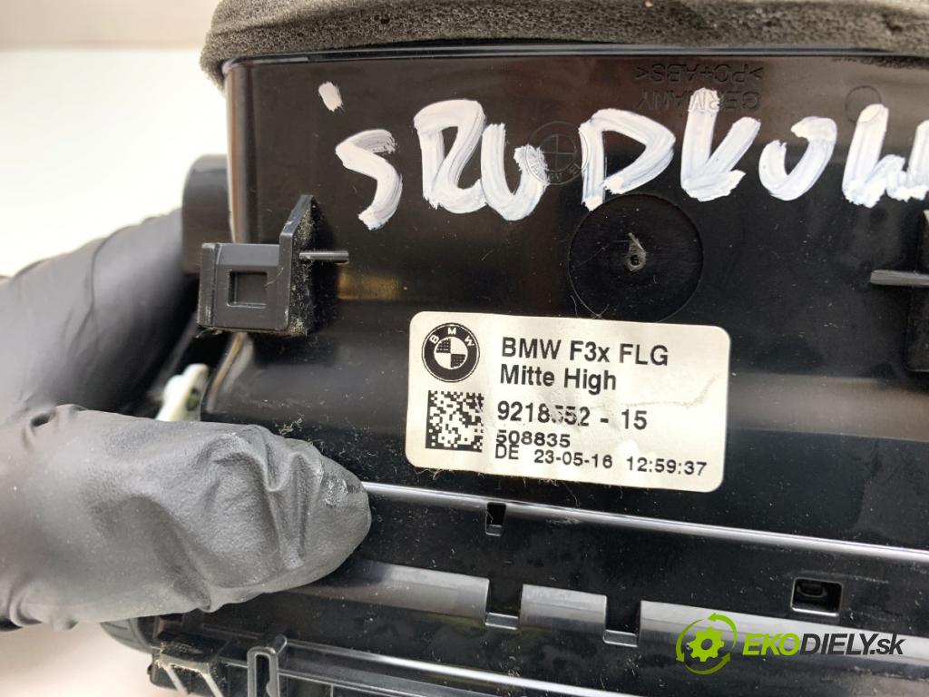 BMW F34 liftback 2016 190 kW 330 d 2993 mří topení přední část 9218552