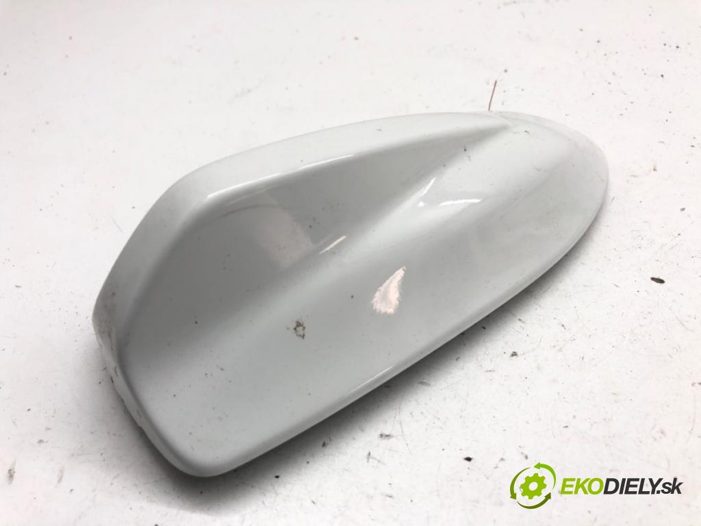 VOLVO V40 liftback 2012 84 kW D2 1560 ANTENA 31346638