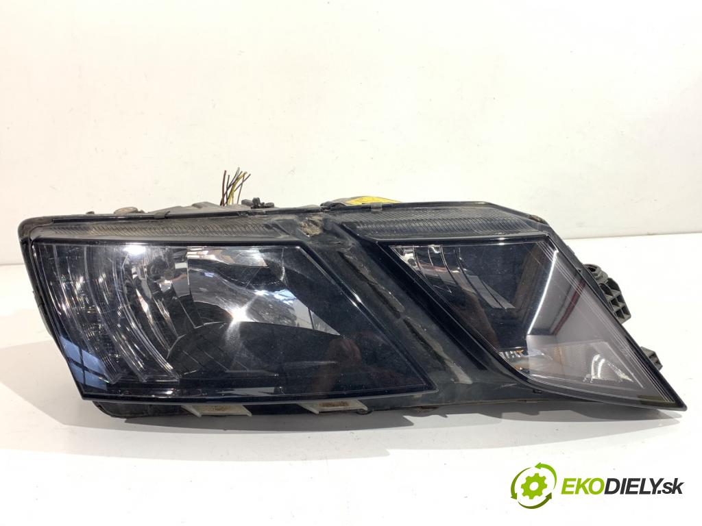 SKODA OCTAVIA III liftback 2019 85 kW 1.6 TDI 1598 Svetlomet pravy predný LIFT 5E1941016C