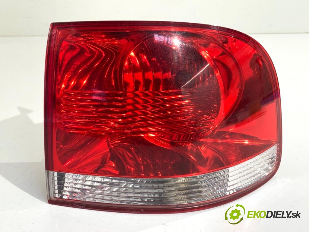 VW TOUAREG SUV 2004 128 kW 2.5 R5 TDI 2461 Svetlo pravy zad 7L6945096K