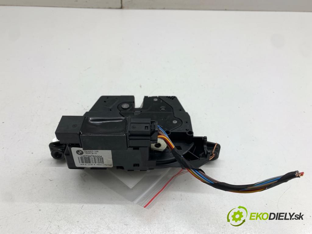 BMW F34 liftback 2016 190 kW 330 d 2993 zámok dveří zadní část 7397630
