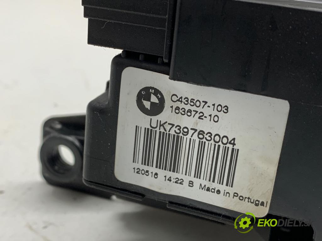 BMW F34 liftback 2016 190 kW 330 d 2993 zámok dveří zadní část 7397630