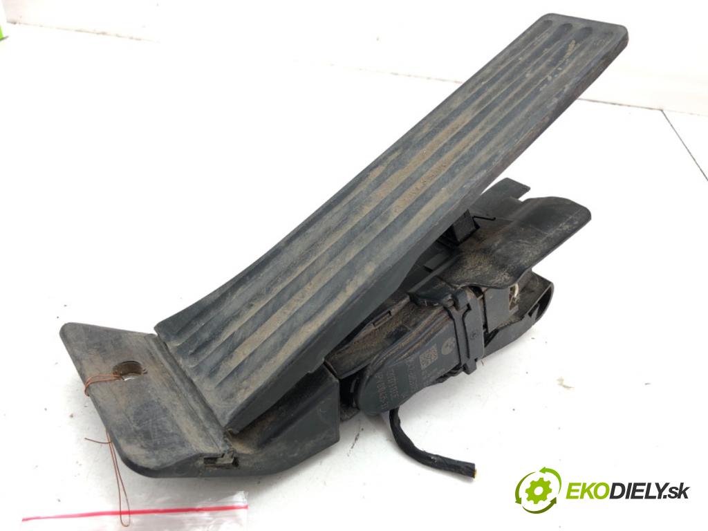 BMW F34 liftback 2016 190 kW 330 d 2993 Potenciometer plynu 6853175 (Potenciometer plynového pedálu)