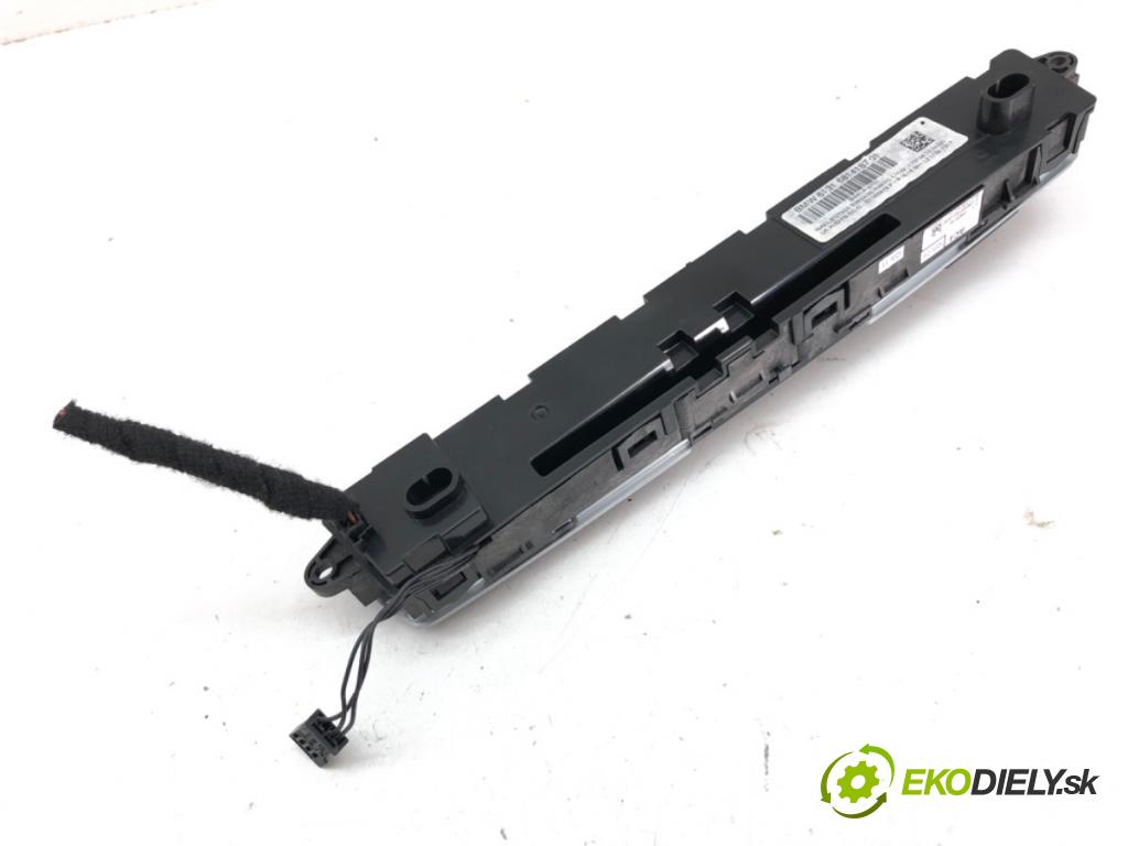 BMW F34 liftback 2016 190 kW 330 d 2993 Panel ovládania radia 6814187 (Prepínacie páčky pod volantom)