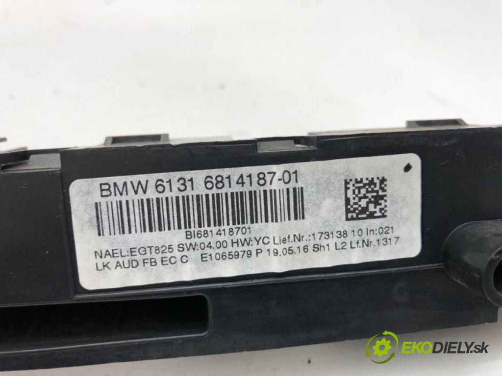 BMW F34 liftback 2016 190 kW 330 d 2993 Panel ovládania radia 6814187 (Prepínacie páčky pod volantom)