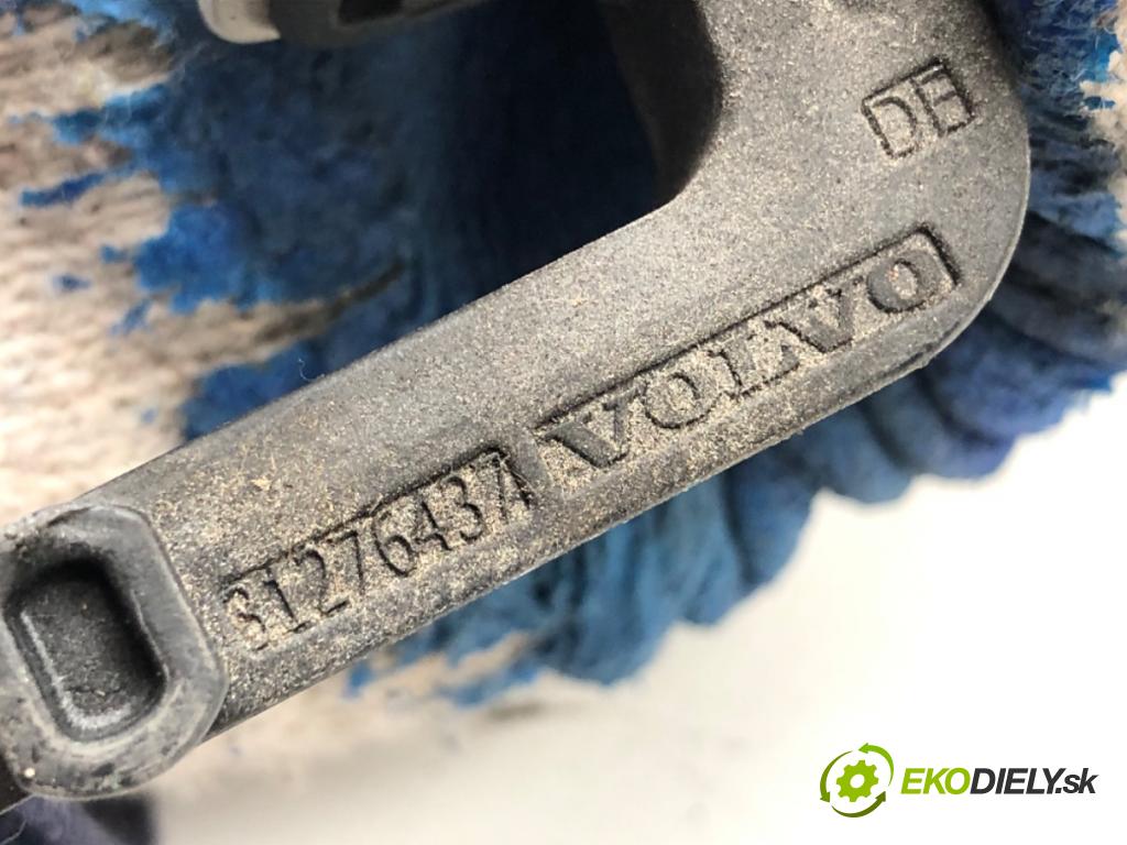 VOLVO V40 liftback 2012 84 kW D2 1560 Kľučka vonkajšia pravy predný