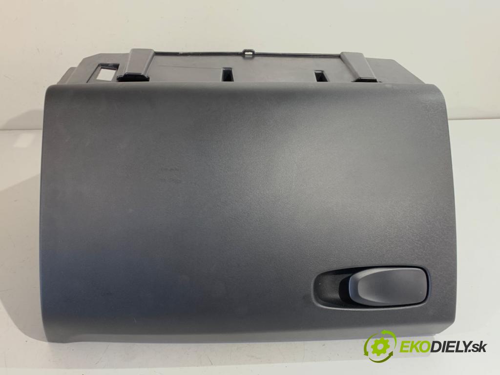 VOLVO V40 liftback 2012 84 kW D2 1560 přihrádka kastlík spolujezdce  (Přihrádka (kastlík))