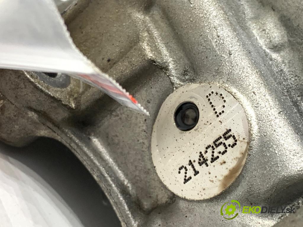 VW GOLF VII Kombi 2014 81 kW 1.6 TDI 1598 Pumpa oleja 04L145208H (Olejová pumpa)