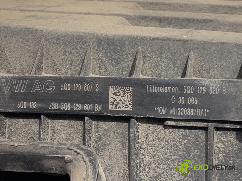 SKODA OCTAVIA III liftback 2019 85 kW 1.6 TDI 1598 Obal filtra vzduchu 5Q0129607S (Obal vzduchového filtra)