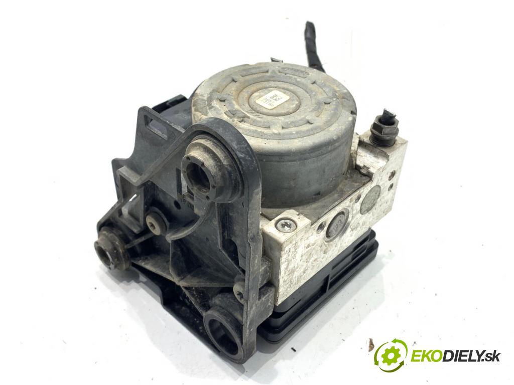 SKODA OCTAVIA III liftback 2019 85 kW 1.6 TDI 1598 Pumpa ABS 5Q0614517ET (Pumpa ABS)