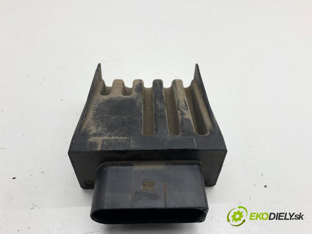 SKODA OCTAVIA III liftback 2019 85 kW 1.6 TDI 1598 modul pumpy paliva 5Q0906121N