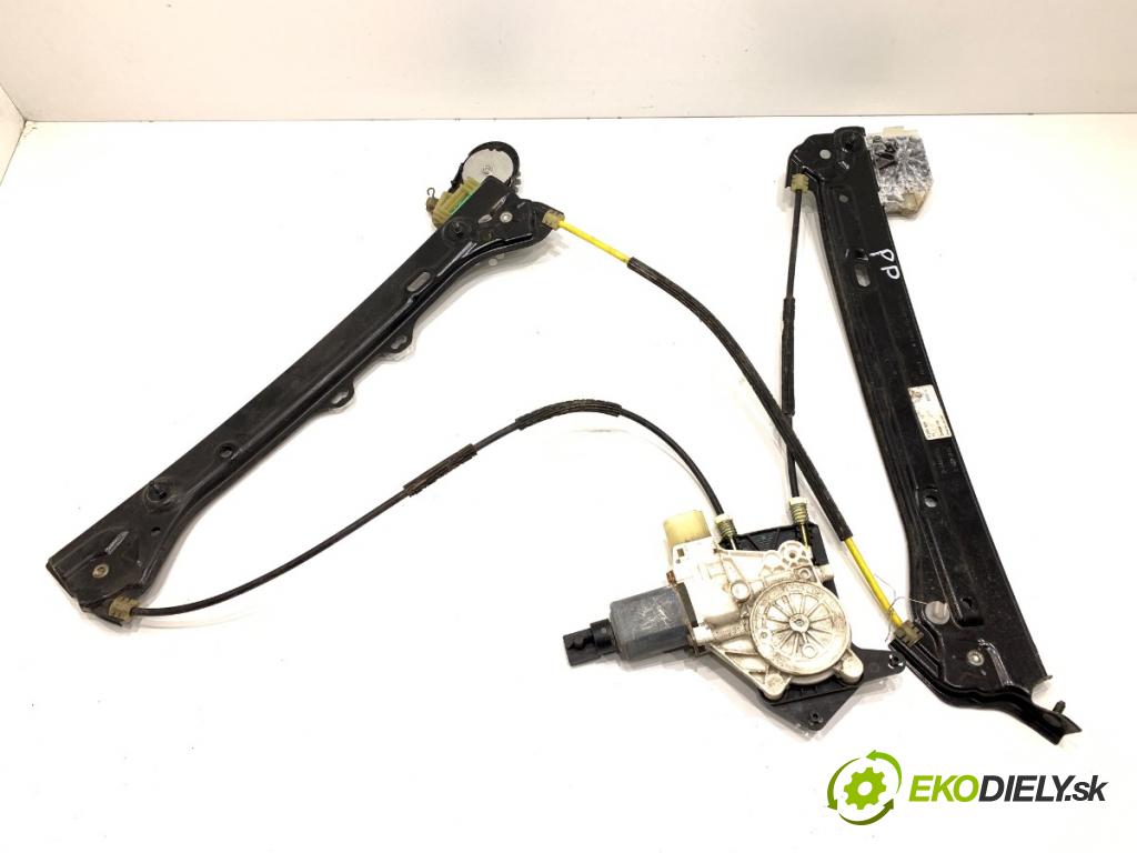 BMW F34 liftback 2016 190 kW 330 d 2993 mechanismus okna pravý přední část 7291426