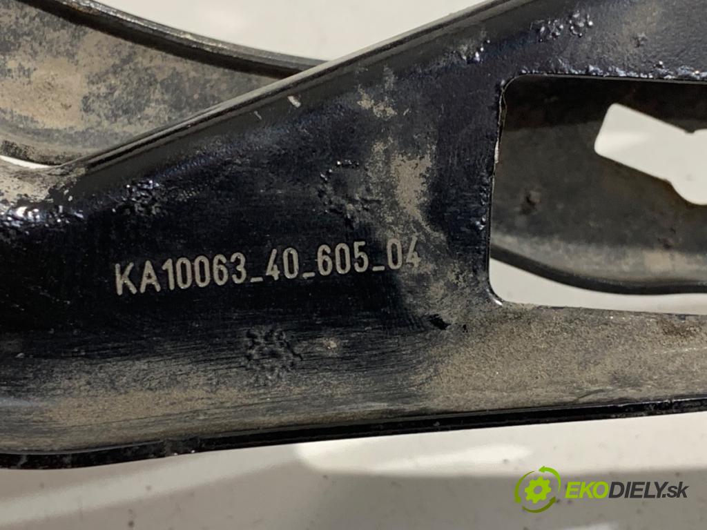 BMW F34 liftback 2016 190 kW 330 d 2993 Úchyt svetla ľavy 7308803