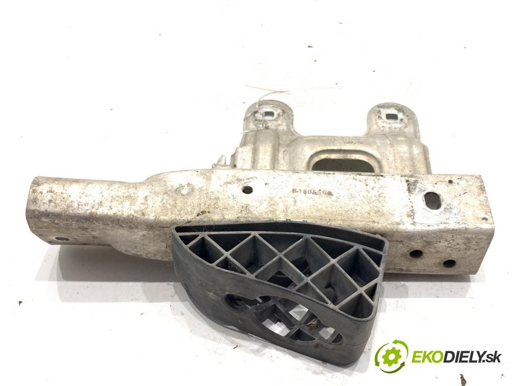 BMW F34 liftback 2016 190 kW 330 d 2993 držák mačkání levá strana 7289909