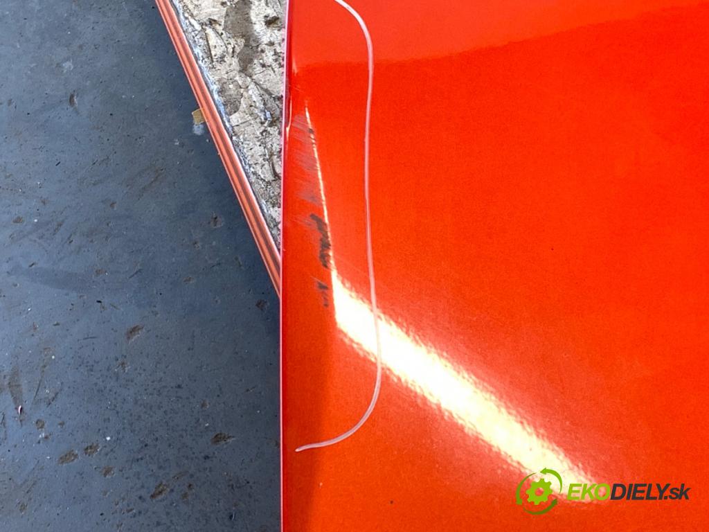 RENAULT CLIO IV liftback 2014 66 kW 0.9 TCe 90 898 Dvere pravy zad