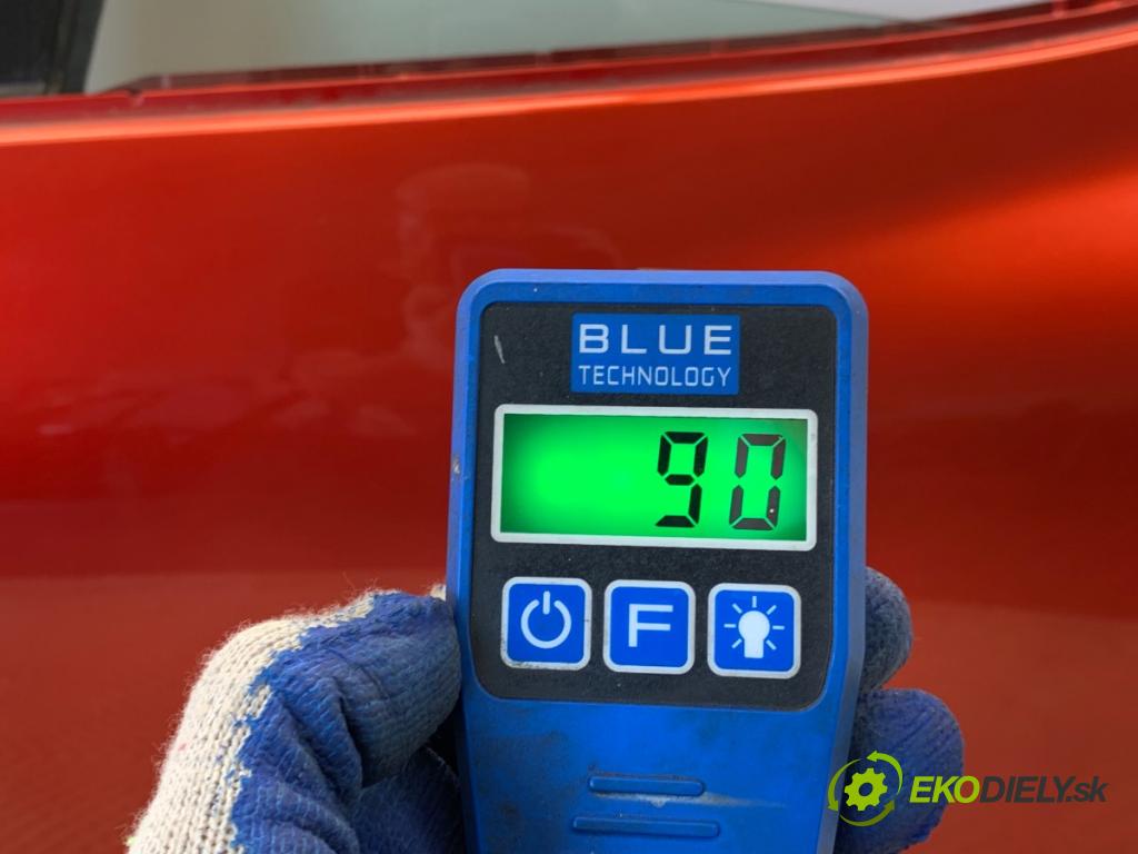 RENAULT CLIO IV liftback 2014 66 kW 0.9 TCe 90 898 Dvere ľavy zad