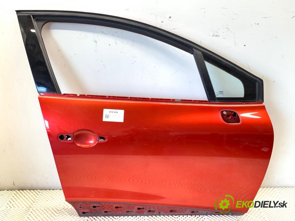 RENAULT CLIO IV liftback 2014 66 kW 0.9 TCe 90 898 Dvere pravy predný 