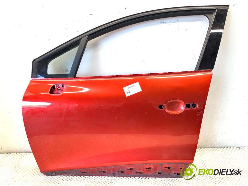 RENAULT CLIO IV liftback 2014 66 kW 0.9 TCe 90 898 dveře levý přední část 