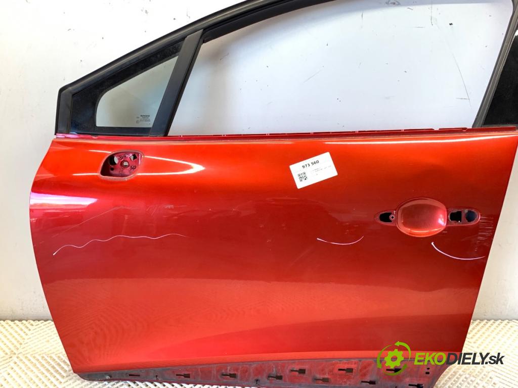 RENAULT CLIO IV liftback 2014 66 kW 0.9 TCe 90 898 dveře levý přední část