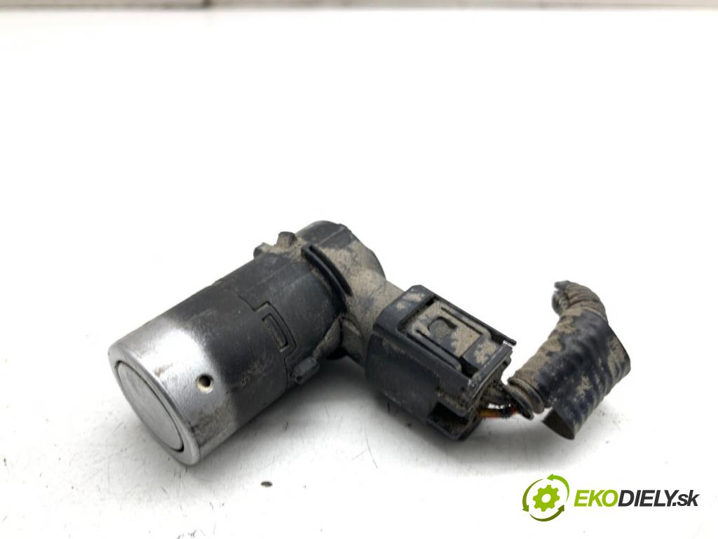 VOLVO V50 Kombi 2007 100 kW 2.0 D 1998 snímač PDC 687756