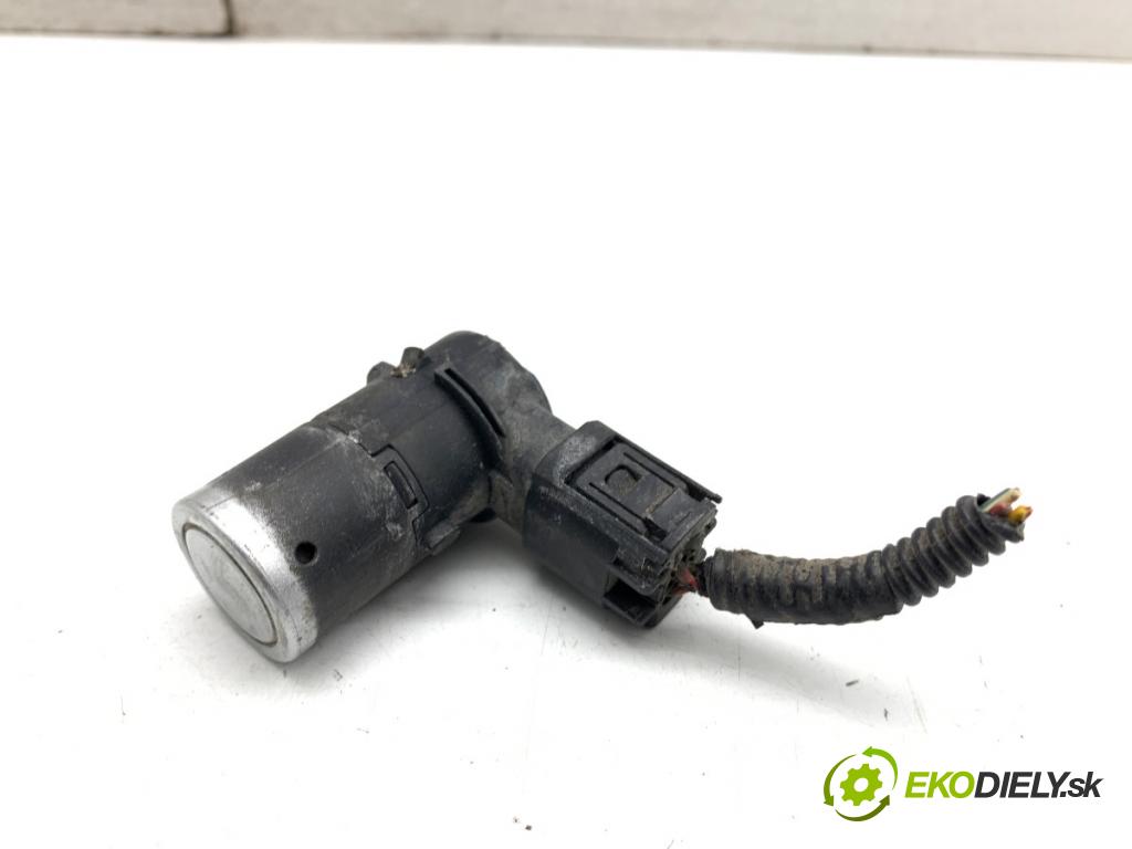 VOLVO V50 Kombi 2007 100 kW 2.0 D 1998 snímač PDC 687756